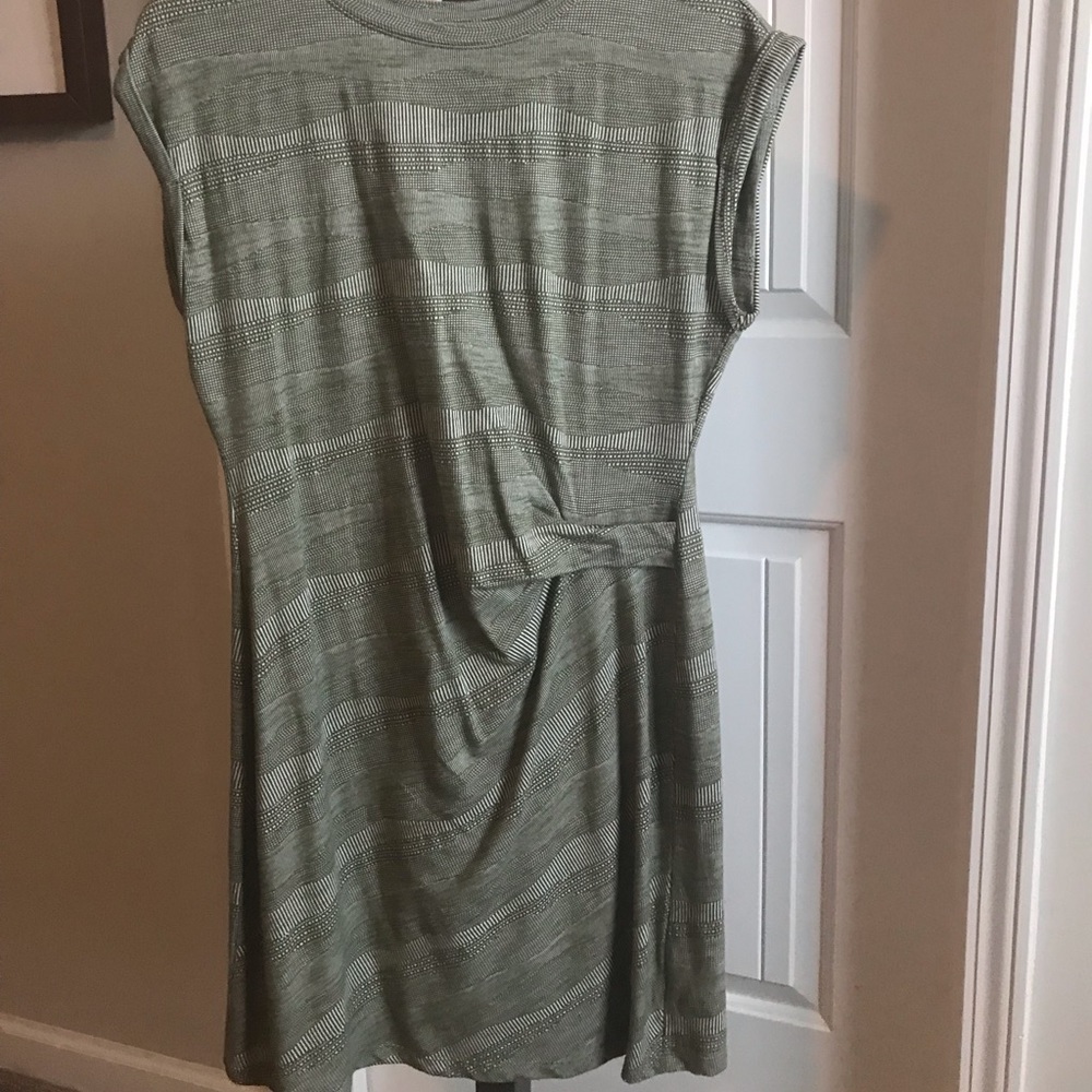 Green maternity dress